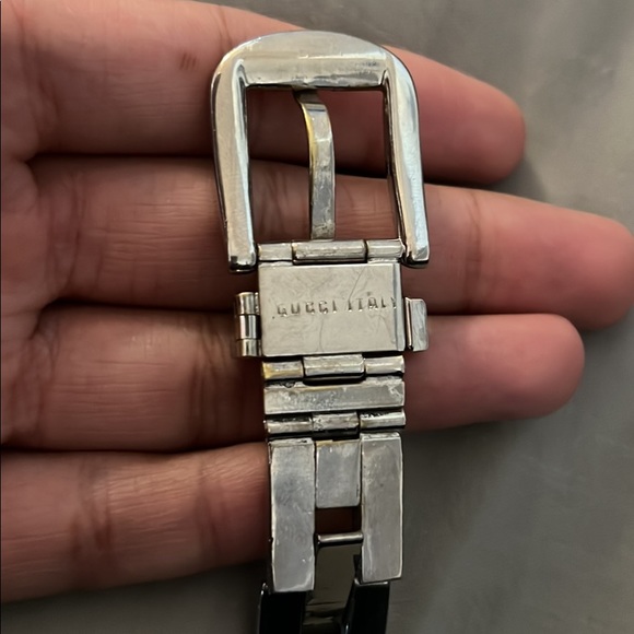Vintage Skinny Gucci Belt - Picture 2 of 4